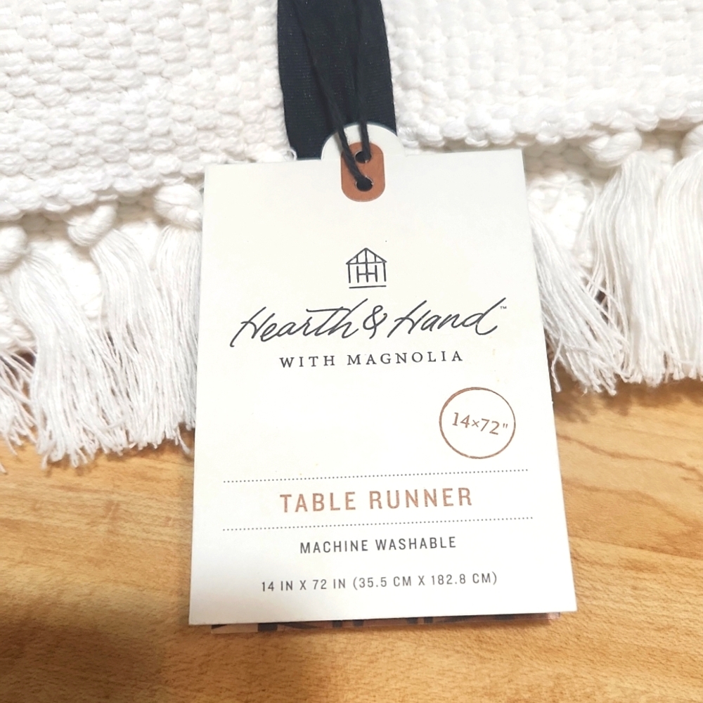 HEARTH&HAND TABLE RUNNER - Picture 3 of 11